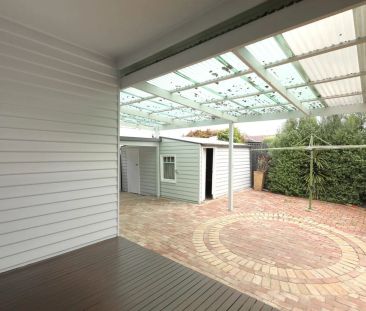 43 Mirls Street, Newport. - Photo 6