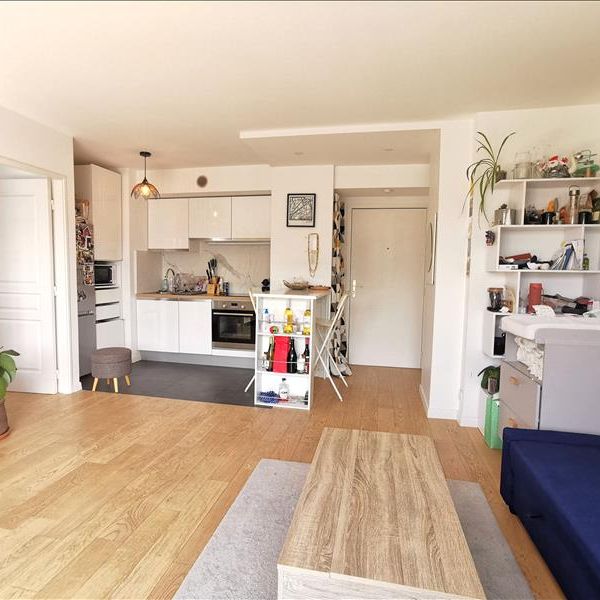 2 pièces - Meublé - 40,6 m² - 5ème étage - Colocation non autorisée - Photo 1