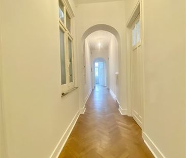 Spacious and renovated apartment - Photo 2
