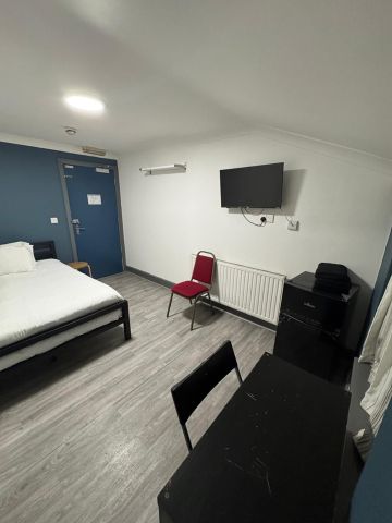 Room in a Shared Flat, Tanner Street, IG11 - Photo 2