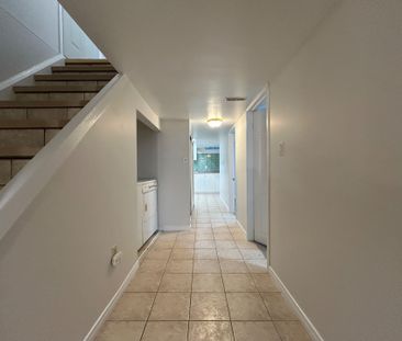 For Lease - 75 Mccool Court, Toronto, Ontario - Photo 4