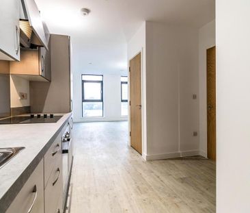 Studio to rent - Photo 3