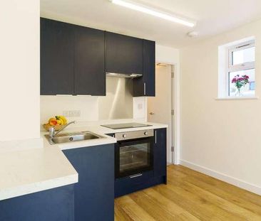 Kings Avenue, Falmouth, TR11 - Photo 1