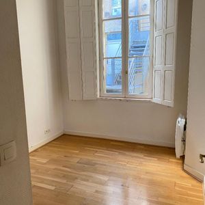 Location Appartement 2 pièces 52m² BORDEAUX 33000 - Photo 2