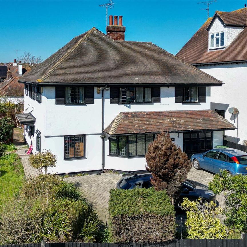 Chalkwell Avenue - Photo 1