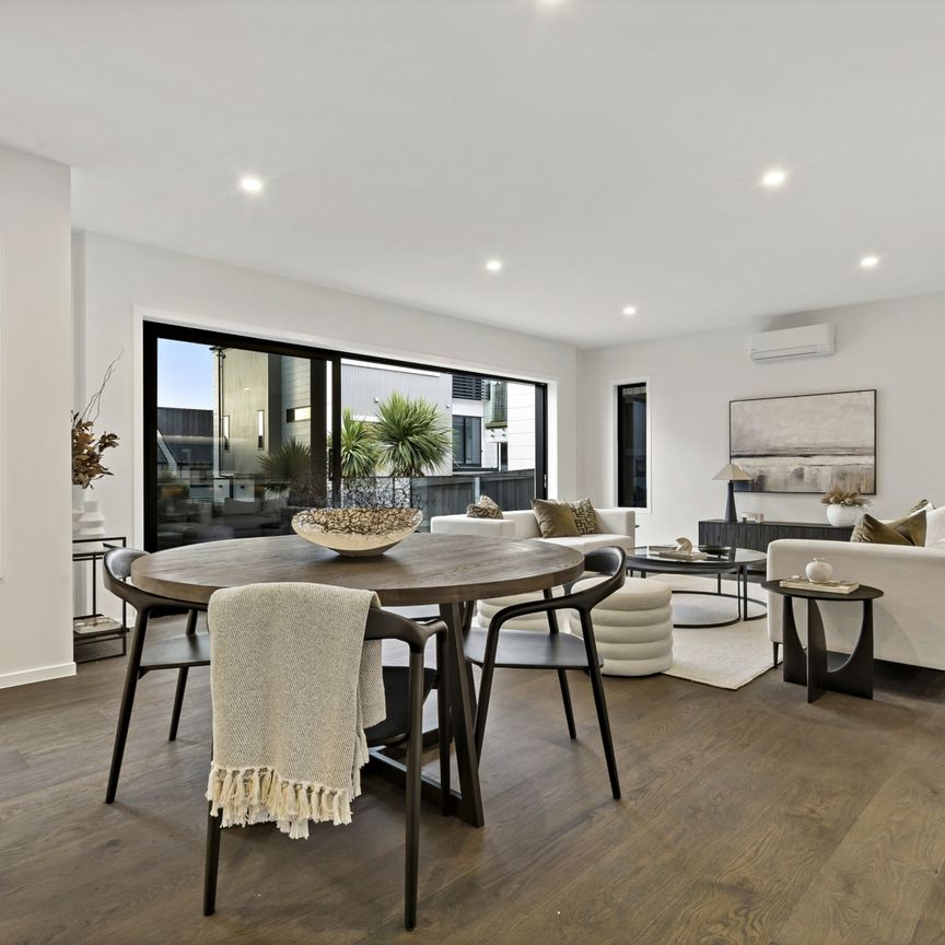 BRAND-NEW EXECUTIVE TOWNHOUSE FOR RENT - Photo 1