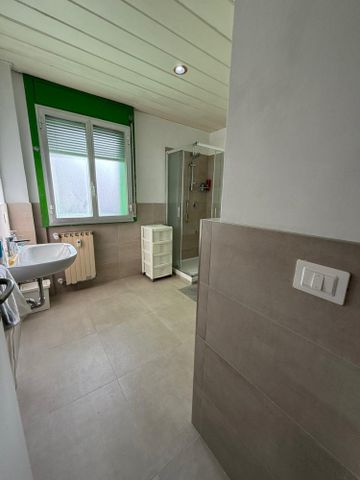 Large room in Via Ponte All'Asse - Photo 2