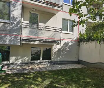 Hofseitige Balkonwohnung mit Grünblick, 5 Gehminuten zur Mariahilfer Straße, neue Küche & neues Bad - Photo 1