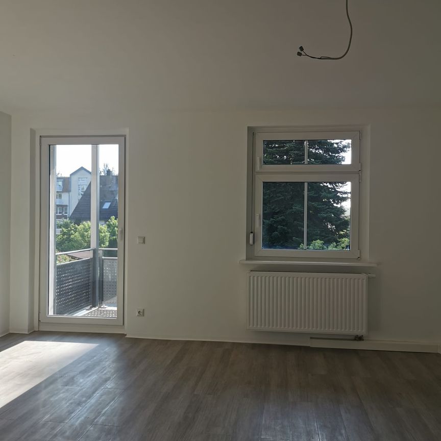 Charmante 2-Zimmerwohnung im Altbau mit Balkon - Photo 1