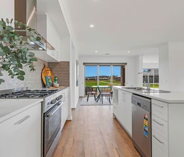 Family Home in Dungala Estate - Photo 5