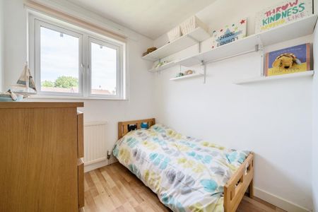 3 bedroom detached house to rent - Photo 5