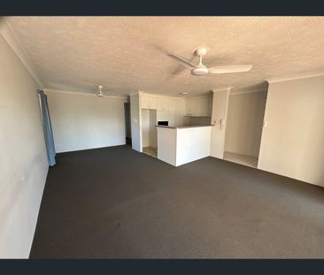 15/31 Dutton St, Coolangatta, Qld 4225 - Photo 2