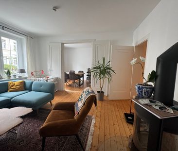 Wunderschöne Altbau-Wohnung im Katharinenviertel - Photo 1