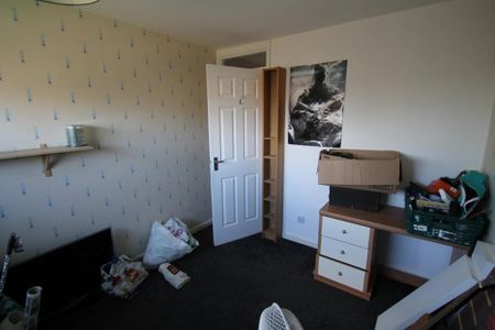 3 bedroom terraced house to rent - Photo 5