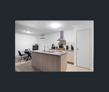 NICE FAMILY HOME - Photo 6