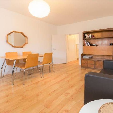 Modern Apartment - Photo 1