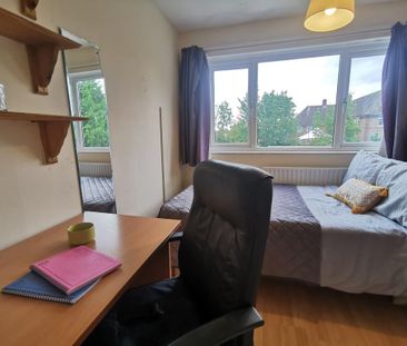 1 bedroom in a house share to rent - Photo 6