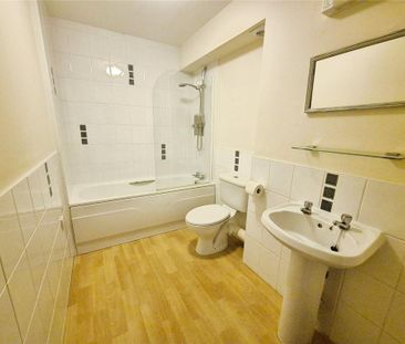 2 bedroom flat to rent - Photo 6