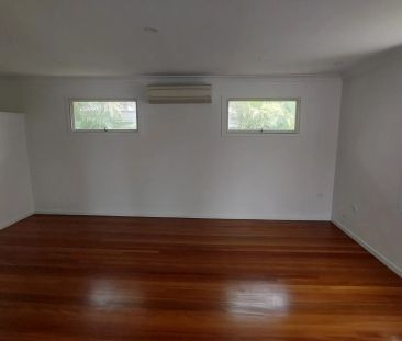 12 Ullin Street, The Gap. - Photo 5