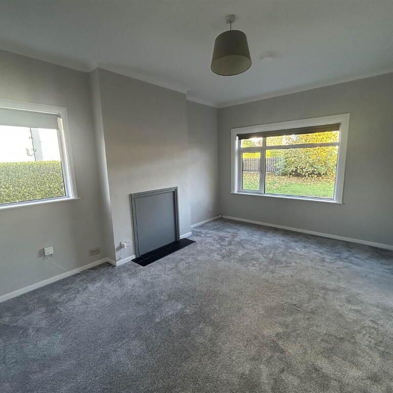 8 Cultra Avenue, Holywood, BT18 0LT - Photo 1