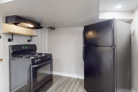 For Lease - 326 Rosedale Drive Unit# Bsmt, Whitby, Ontario - Photo 4