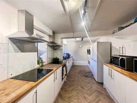 1 bedroom property to rent Room 1, 7 St. Andrews Road, Droitwich, Worcestershire, WR9 - Photo 5