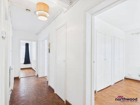 2 bedroom ground floor flat to rent - Photo 4