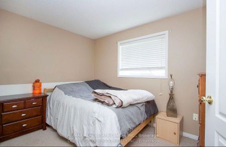 For Lease - 120 George Reynolds Drive, Clarington, Ontario - Photo 3