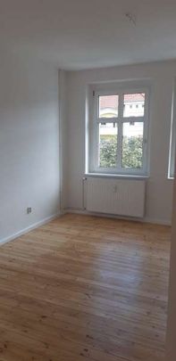 AB SOFORT: Schöne 2-Zimmerwohnung in Bahnhofsnähe - Photo 1