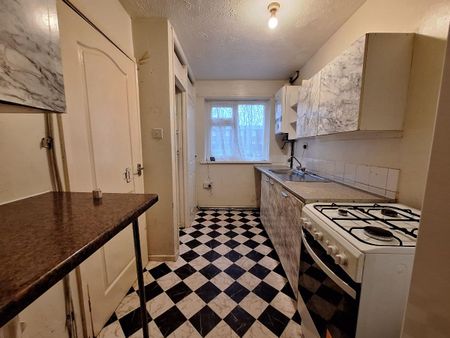 Hemmington Drive, Harpurhey, Manchester, M9 - Photo 5