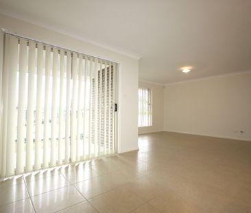 Beautiful 4 Bedroom Home In Willowdale Estate - Photo 6