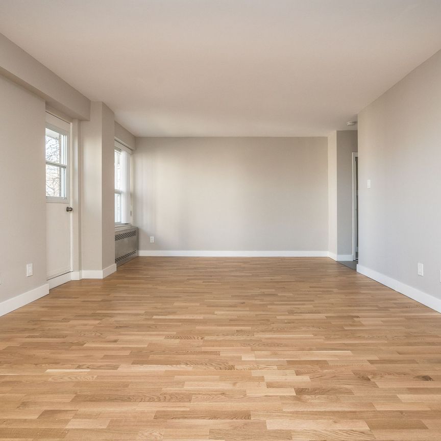 99 Tyndall Avenue - Photo 1