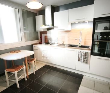 Location Appartement 2 pièces Meublé 62m² CHALON SUR SAONE 71100 - Photo 4