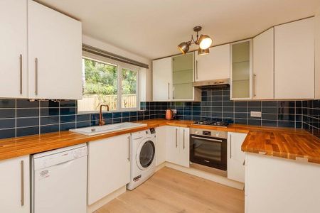 2 bedroom terraced house to rent - Photo 5