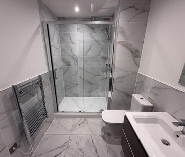 1 Bedroom Apartment To Let - Photo 2