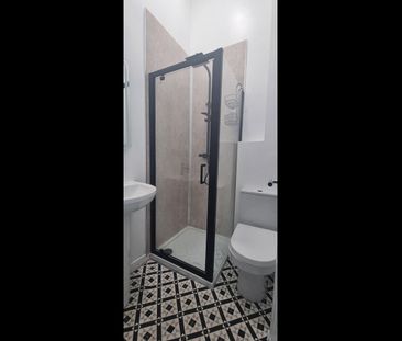 1 Bed Flat, Upper Brook Street, M13 - Photo 3