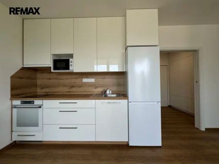 Pronájem nového vybaveného bytu 1+kk, 27,4 m - Фото 3