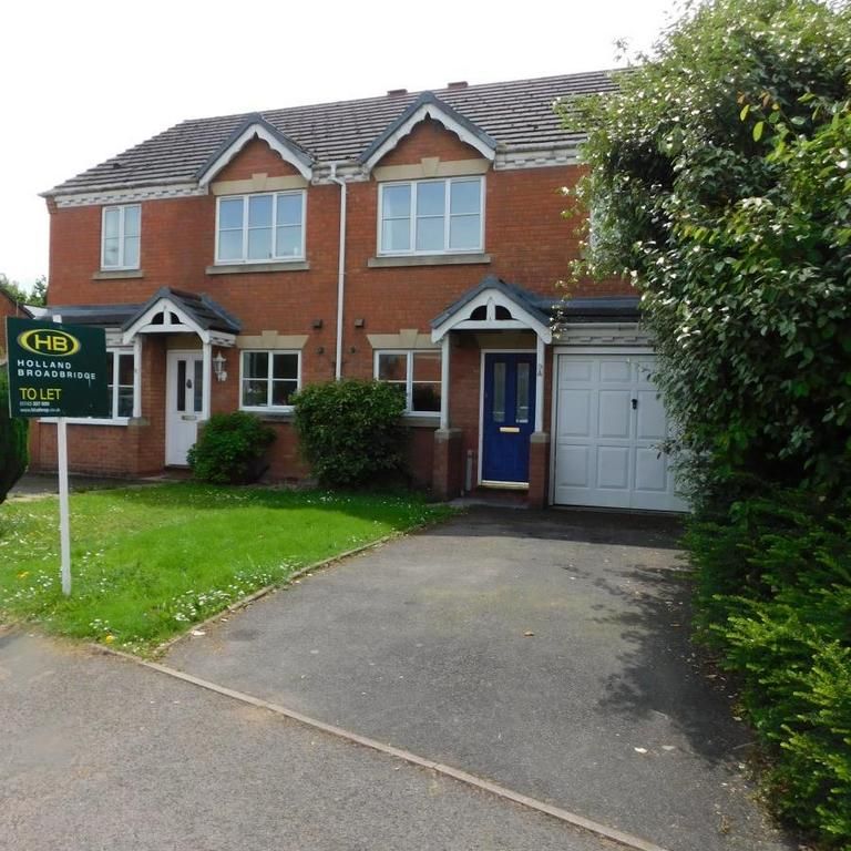 3 bedroom semi-detached house to rent - Photo 2