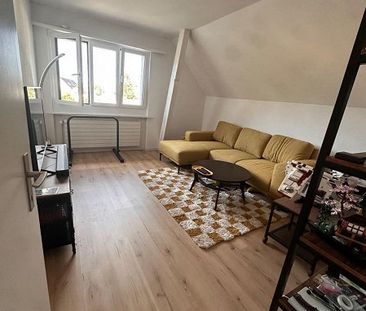 Helle und moderne 3-ZW in Wiedlisbach im Dachgeschoss - Photo 2