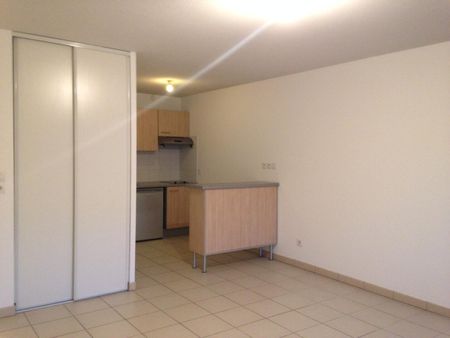 location Appartement T2 DE 45.9m² À BORDEAUX - Photo 4