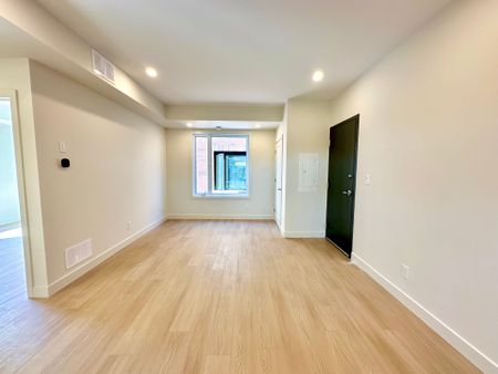 For Lease - 260 ST DENIS Street Unit# 6, Vanier and Kingsview Park, Ontario - Photo 2