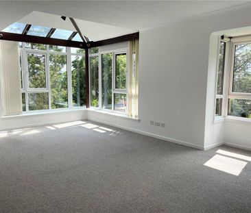 4 bedroom detached house to rent - Photo 2