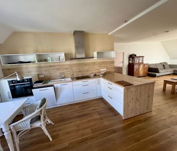 FR-Wiehre: Sanierte Dachgeschoss-Maisonette in denkmalgeschütztem D... - Foto 1