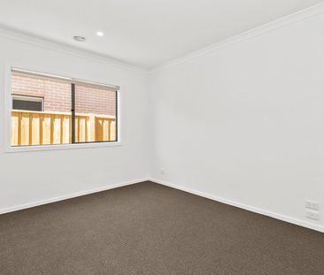 21 Paganica Street, Beveridge VIC 3753 - Photo 5