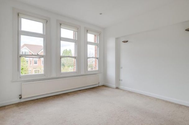 3 Bedroom Flat To Let - Photo 1