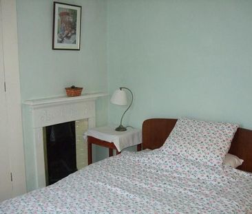 3 bedroom end of terrace house to rent - Photo 3