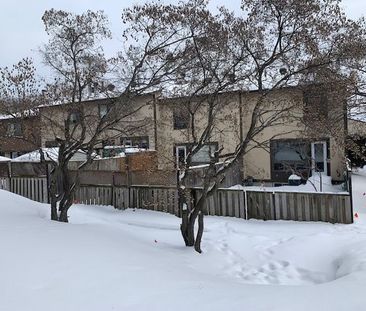 For Lease - 14 LARKSHIRE Lane Unit# E, Barrhaven, Ontario - Photo 5