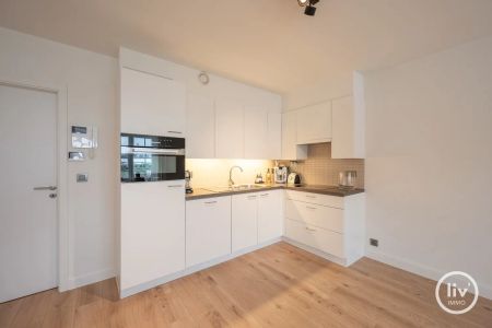 Ongemeubeld - Recent en goed onderhouden appartement, met terrasje, op wandelafstand van de Zeedijk te Heist. - Foto 2