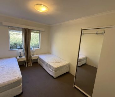 Fully Furnished Lake View Property Available for Short Term Lease @... - Photo 4