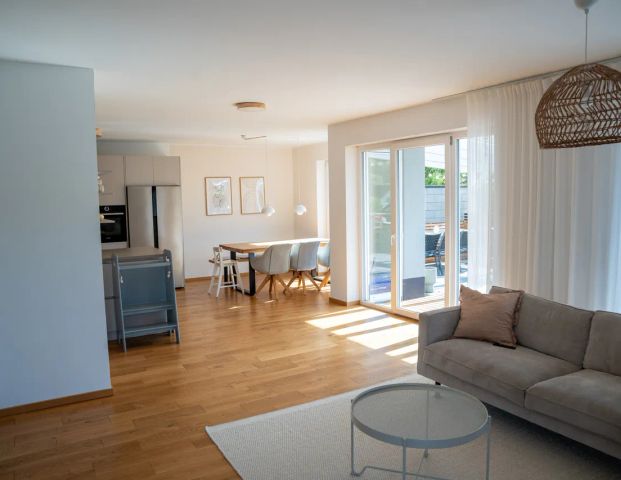 Hochwertige Doppelhaushälfte mit Garten, Garage & Einbauküche - Photo 1